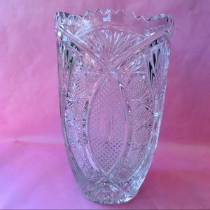 Vintage crystal vase with scalloped edges